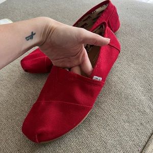 Men’s TOMS